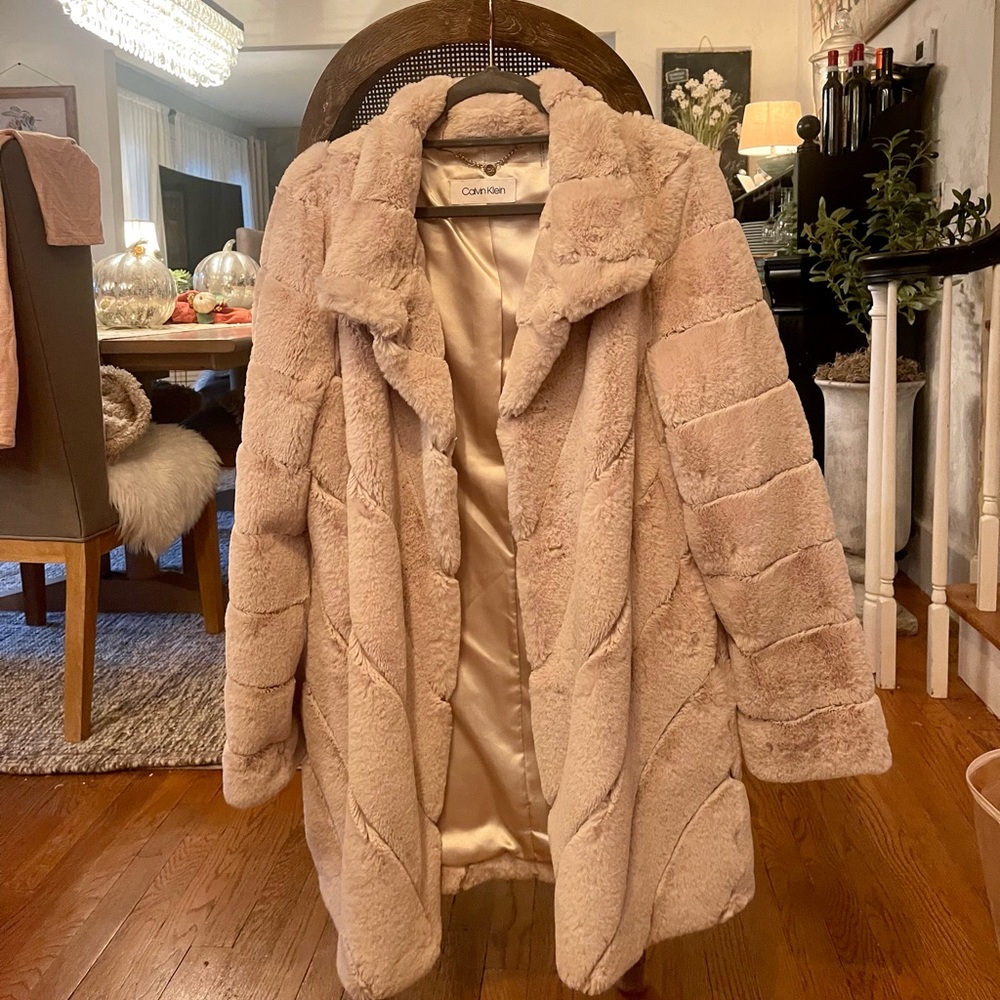 Calvin Klein winter dress coat. Size large